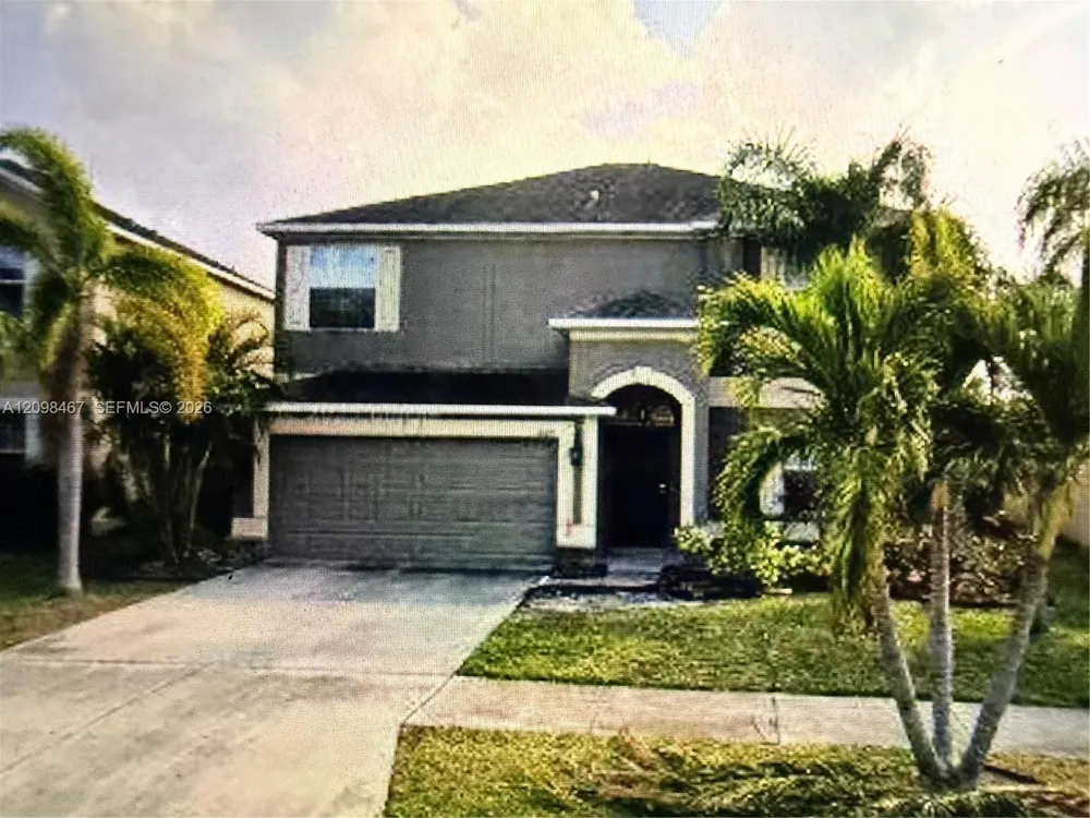 2429 ROANOKE SPRINGS DR Other City - In The State Of Florida, FL 33570