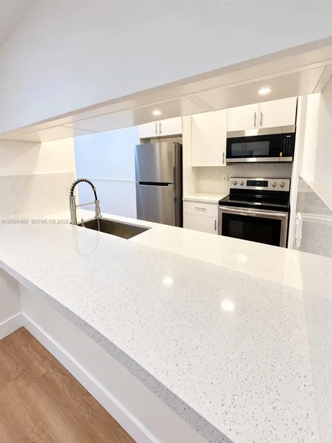 10762 La Placida Dr #7-306