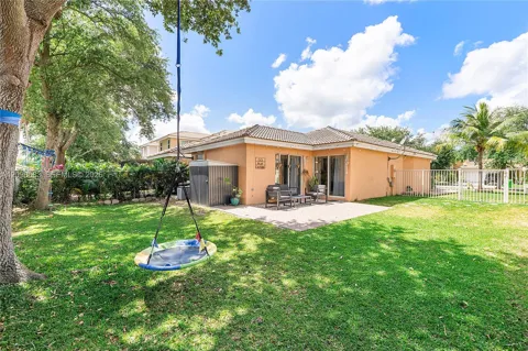 9292 NW 54th St