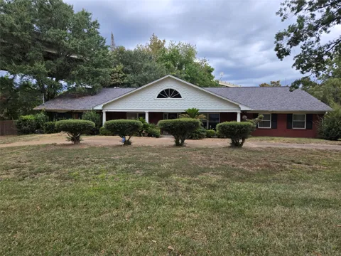 5426 Briarcliff Circle