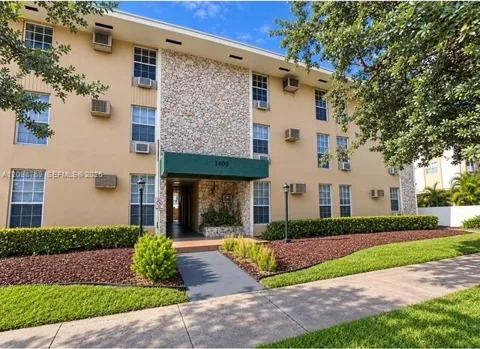 1400 S Douglas Rd #14