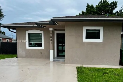 7031 NW 20th Ave