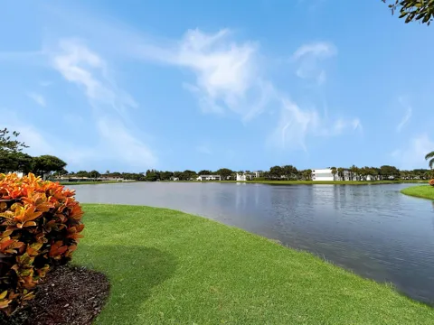 15217 LAKES OF DELRAY BOULEVARD #107