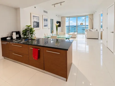 465 Brickell Ave #5105