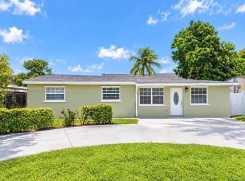 2240 Sunshine Blvd #FRONT