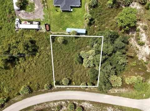 VINEYARD CIR