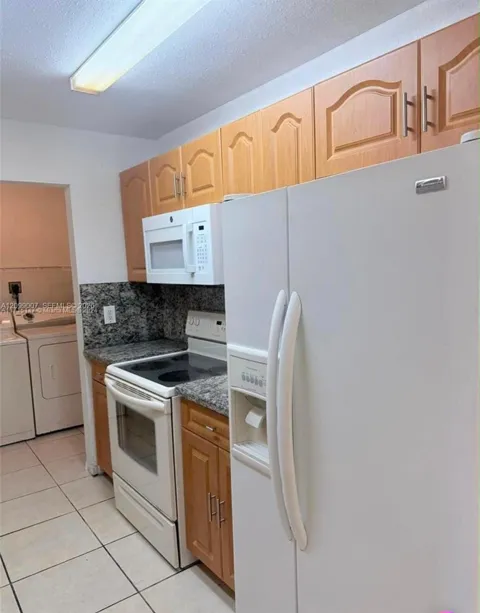 2870 NW 55th Ave #2B