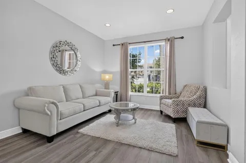 5010 Nautica Lake Circle