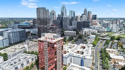 315 Arlington Avenue #1902