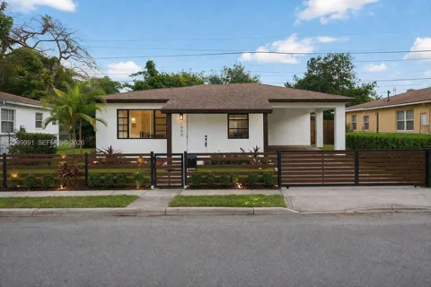 1950 NW 57th St #-