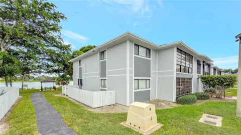 9721 Hammocks Blvd #201