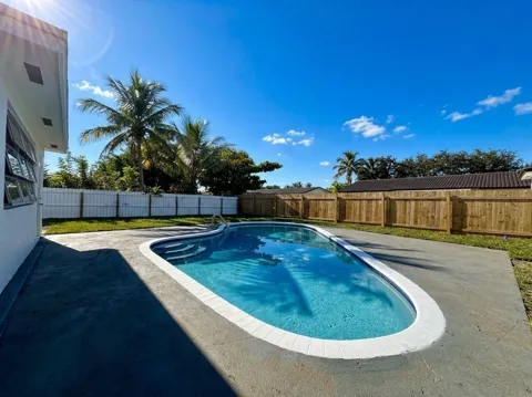 2987 Dolphin Drive