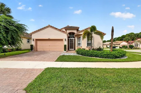 275 NW Toscane Trail