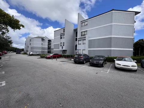 1720 CONGRESS AVENUE #201