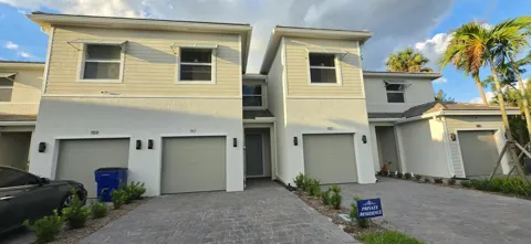 161 LAKESIDE LANDING COURT
