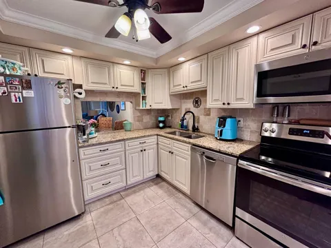 400 NE 20th Street #B208
