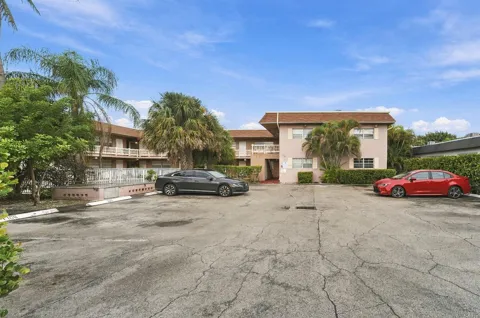 241 SE 9TH AVENUE #101