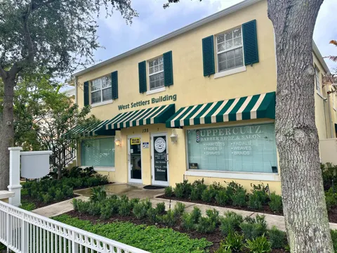 135 NW 5th Avenue #3
