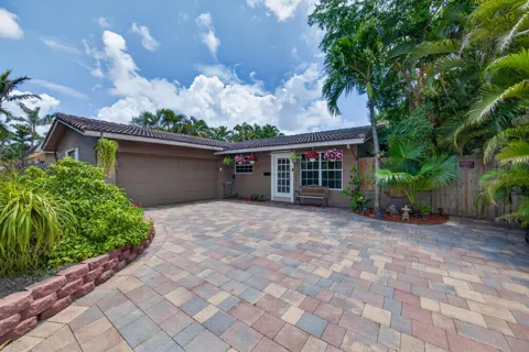 1540 NE 40th Street