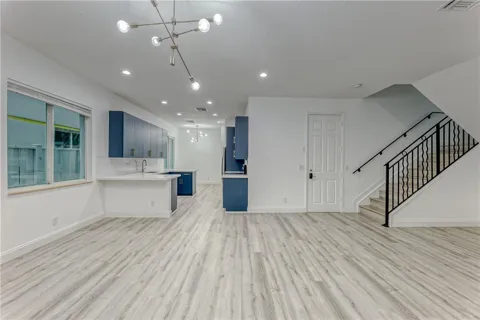 500 SW 4th Avenue