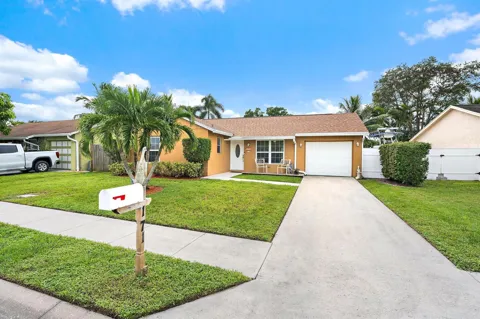 171 Banyan Circle