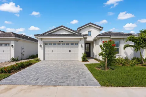 5237 Treaty Oak Trace