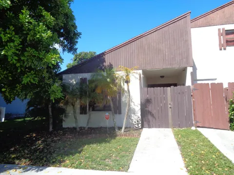 1407 WHITE PINE DRIVE