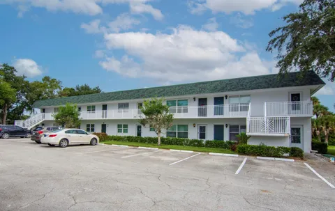 2800 Indian River Boulevard #O-5