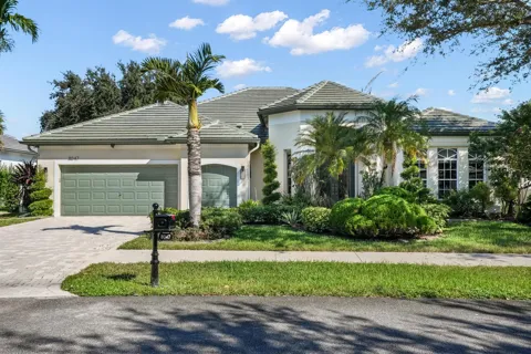 8047 SAVANNAH CIRCLE