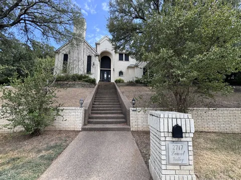 2717 Laurel Valley Lane