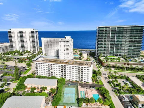 1009 Ocean Boulevard #207
