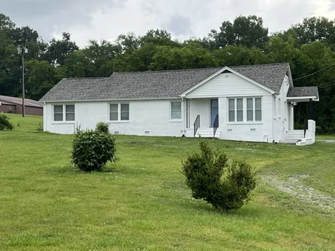 8262 Horton Hwy