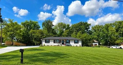 1870 Powell Rd