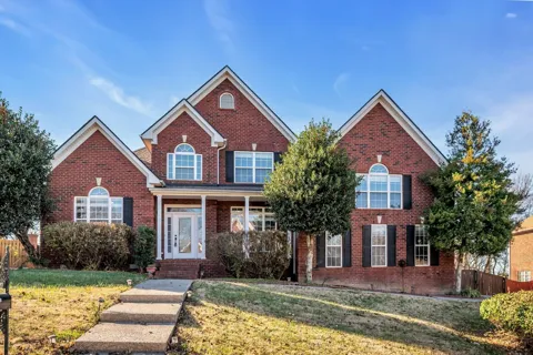 5504 Brookshire Dr
