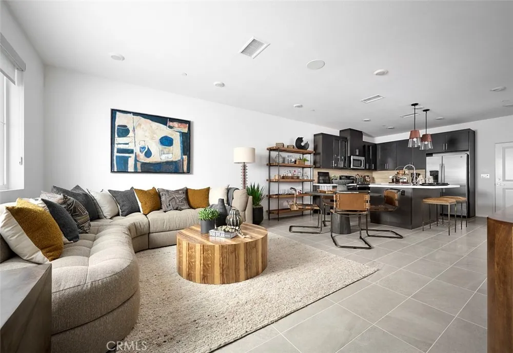 3541 S. Eichler Paseo #26 Ontario, CA 91761