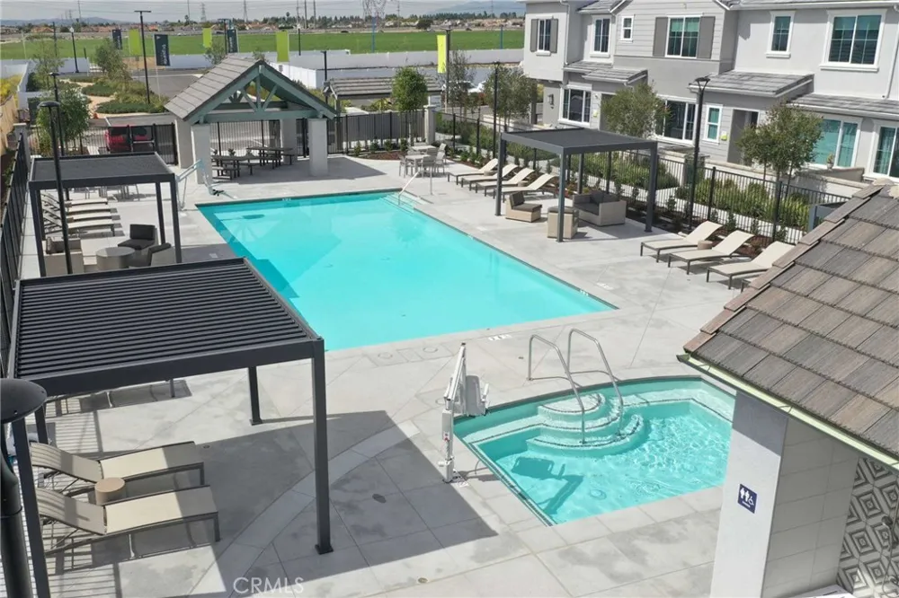 3541 S. Eichler Paseo #26 Ontario, CA 91761