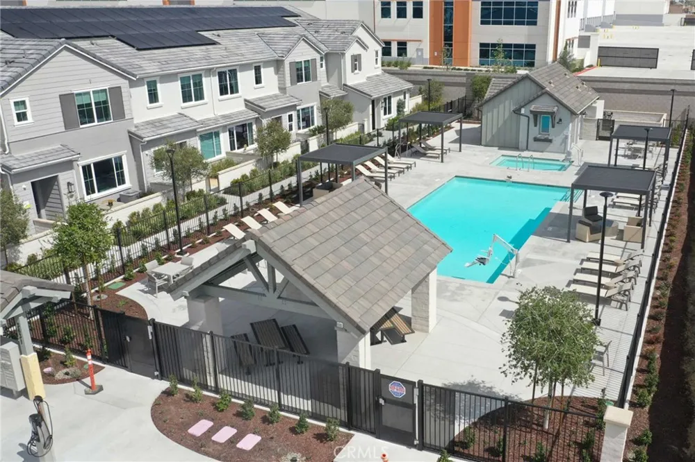 3541 S. Eichler Paseo #26 Ontario, CA 91761