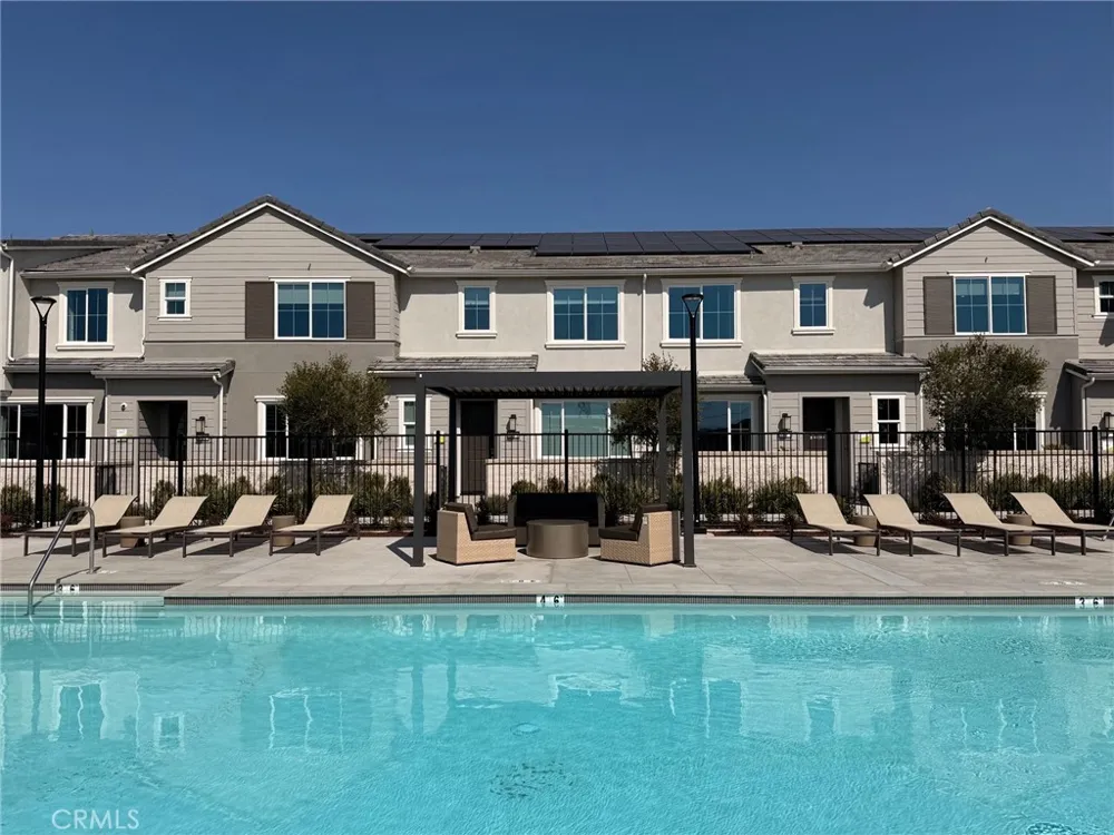 3541 S. Eichler Paseo #26 Ontario, CA 91761