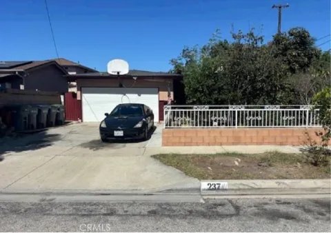 237 W 219th