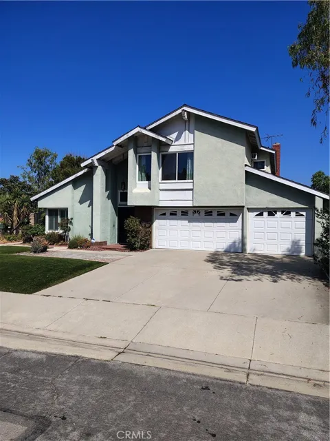16907 Royal View