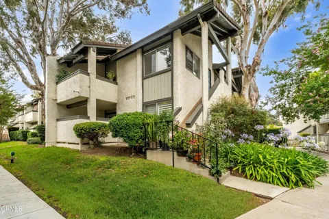 1340 E Hillcrest Drive #10
