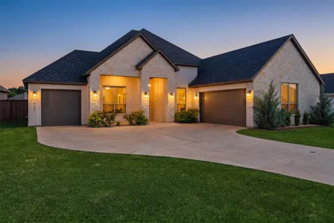 1525 Blue Lake Drive