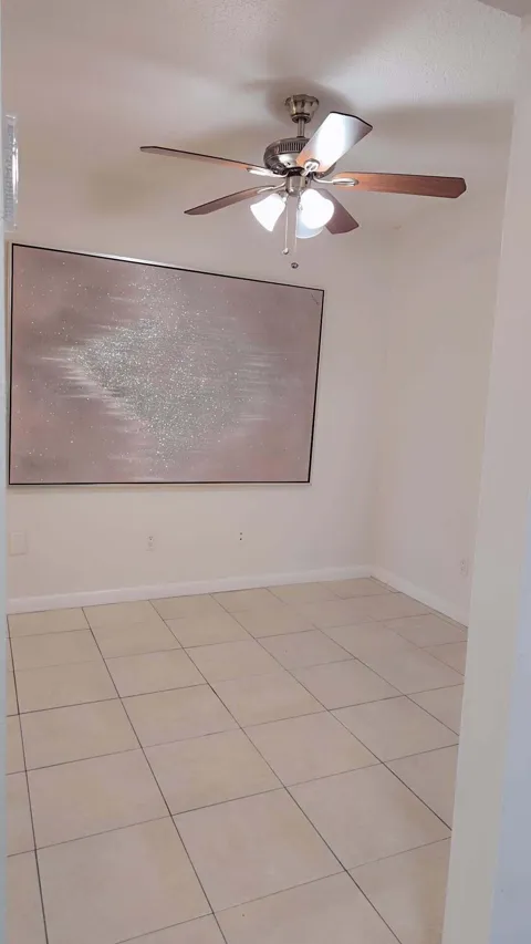 2521 SW 58th Manor