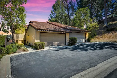 1180 Loxley Place