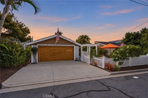 27056 Calle Juanita