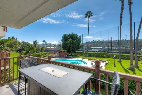 2003 Costa Del Mar Road #660