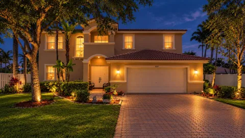 6207 SHADOW TREE LANE