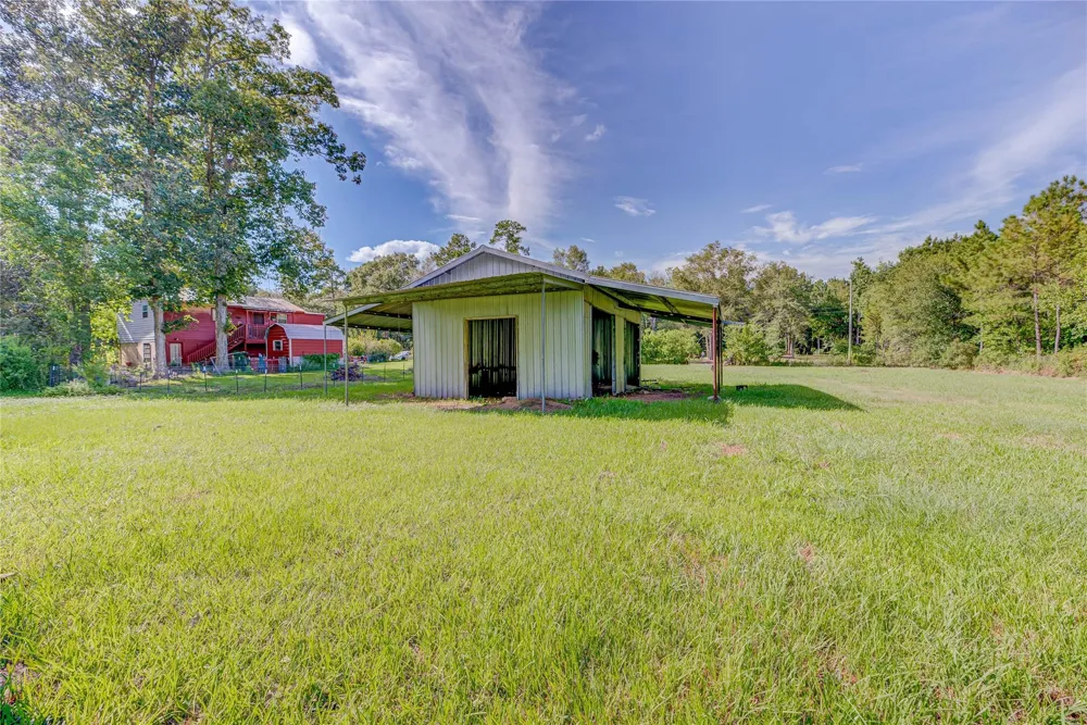 61 Hooker Lane Shepherd, TX 77371