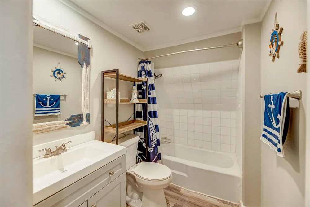 221 Crestmont Street Point Blank, TX 77364