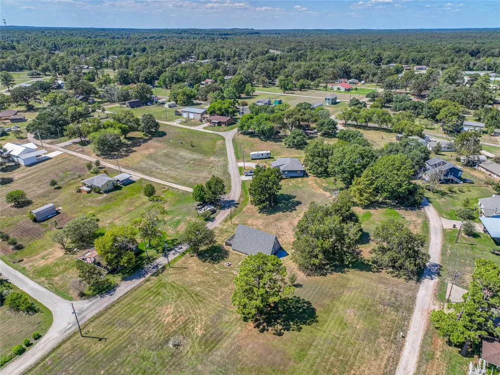 221 Crestmont Street Point Blank, TX 77364